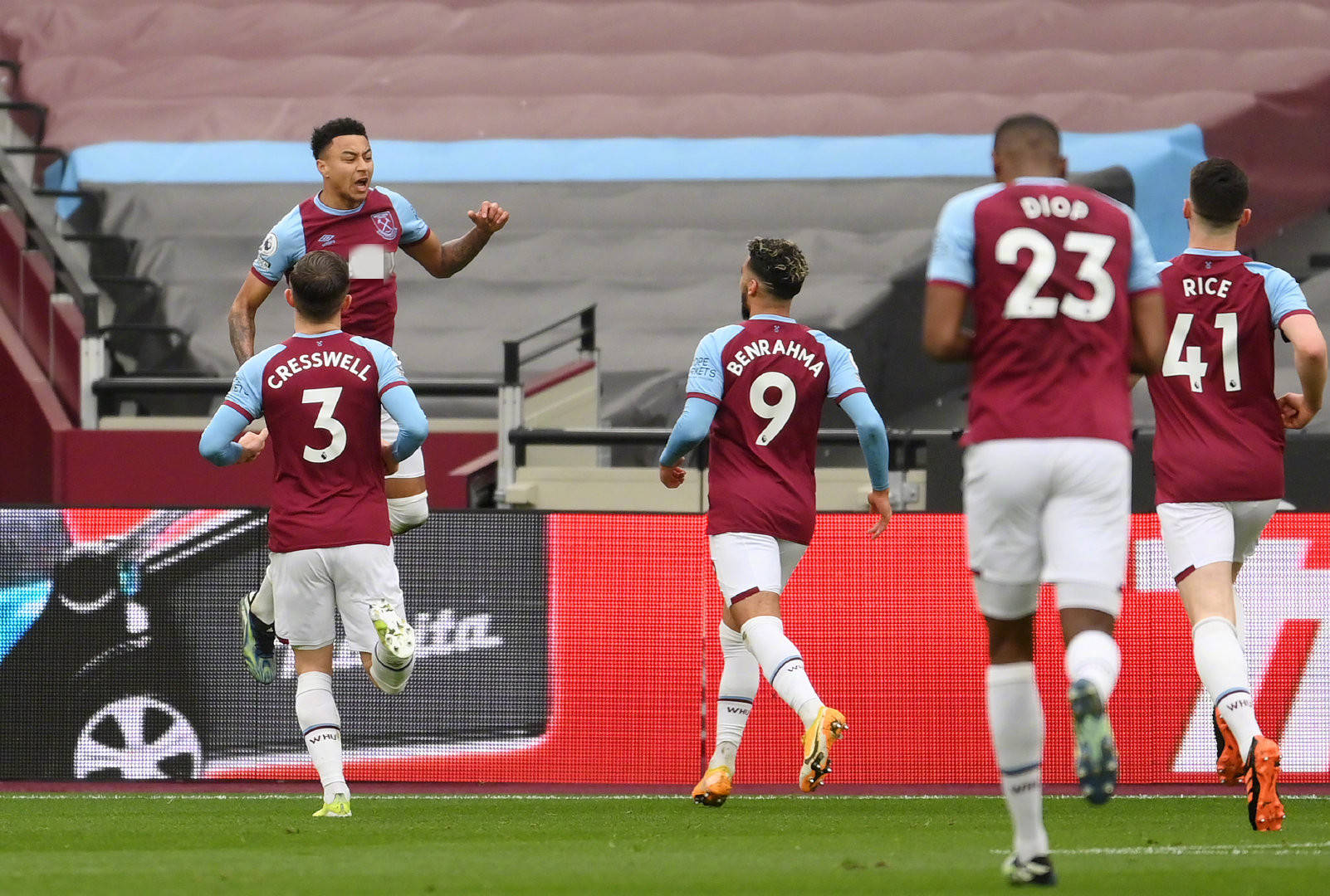 以及球迷们 以及球迷们